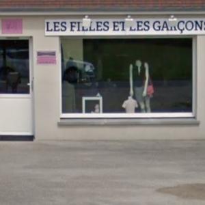 Photos de Les filles et les garcons soumises par les membres 