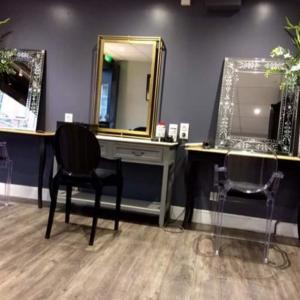 Photos de Stuart coiffeur coloriste soumises par les membres 