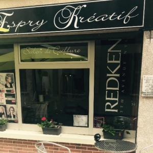 Photos de Espry kreatif (sarl) soumises par les membres 