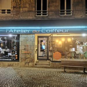 Photos de L atelier du coiffeur soumises par les membres 