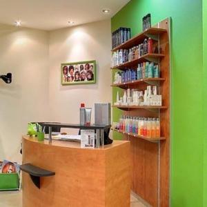 Photos de Mireille artisan coiffeuse soumises par les membres 