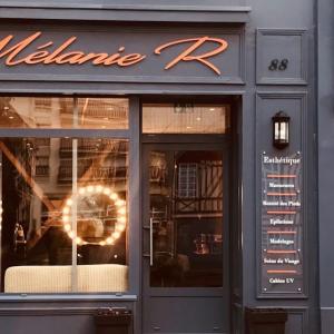 Photos de Melanie r soumises par les membres 