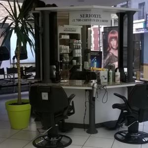 Photos de Coiffure charles de gonzague soumises par les membres 