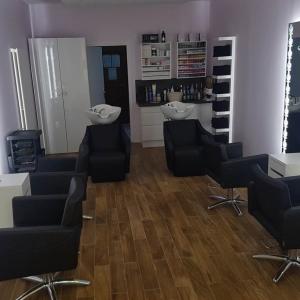 Photos de Charlotte philippe coiffeur expert soumises par les membres 