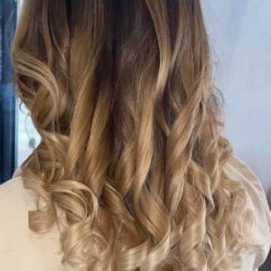 Photos de Amandine coiffure enregistrées avec une avis