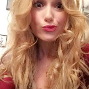 Capucine Anav blonde