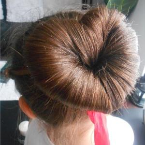 Chignon avec donut coeur