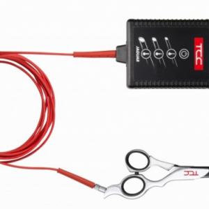 coupe cheveux avec ciseaux chauffants