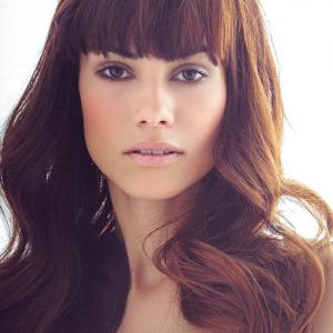 Coupe cheveux frange droite