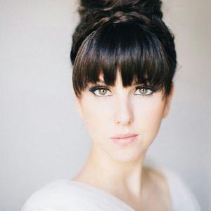 Coupe cheveux frange droite