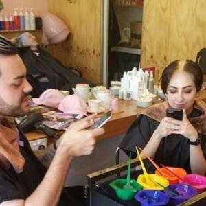 couleur de cheveux hidden rainbow roots été 2017