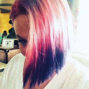Couleur de cheveux rainbow hair chanteuse Pink