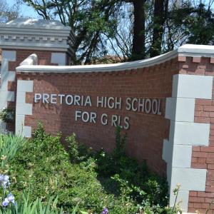 Coiffer les coupes afros