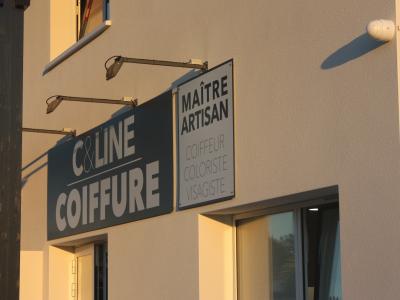 Coiffeur C&line Coiffure voir le détail