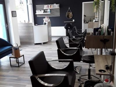 Coiffeur AUX COULEURS D AMELIE voir le détail