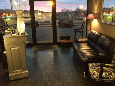 Coiffeur Un Autre Salon voir le détail