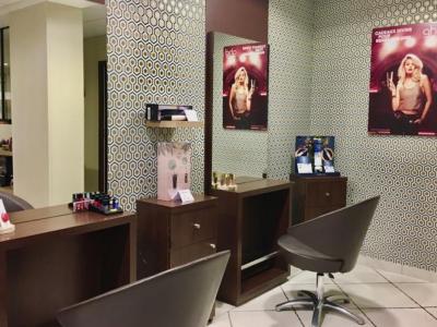 Coiffeur Salon Couleur Chocolat voir le détail