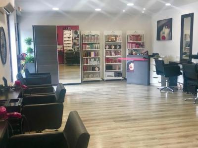 Coiffeur Un Hair De Famille voir le détail