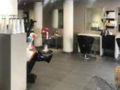 Coiffeur Gomina Coiffure voir le détail