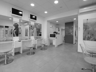 Coiffeur Saint Algue voir le détail