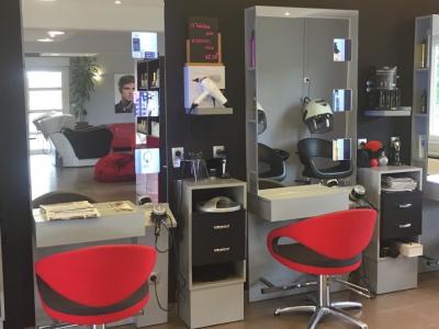 Coiffeur Coiffure Tête en l'Hair voir le détail