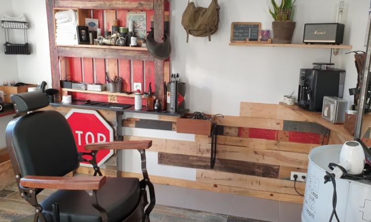 Coiffeur Un Hair D'audace Villespy