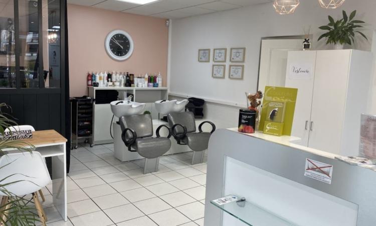 Coiffeur SALON EMBELISS' Saint-amand-sur-fion
