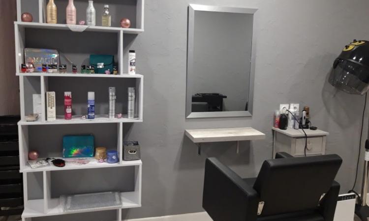 Coiffeur Meches Et Ciseaux Valence