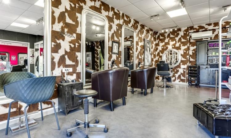 Coiffeur Un Gars Et Une Fille Biganos