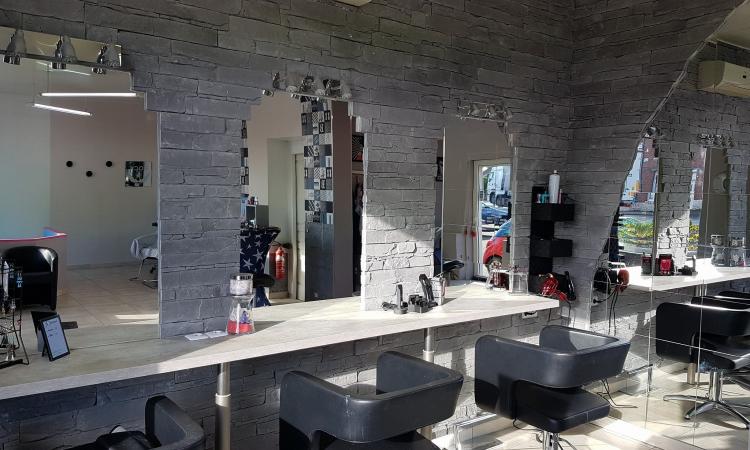 Coiffeur L After Cut Vendin-le-vieil