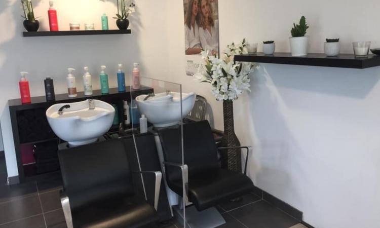 Coiffeur Un Hair De Famille Fay-de-bretagne