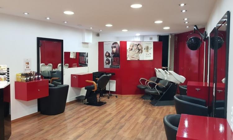 Coiffeur By Ness Riom