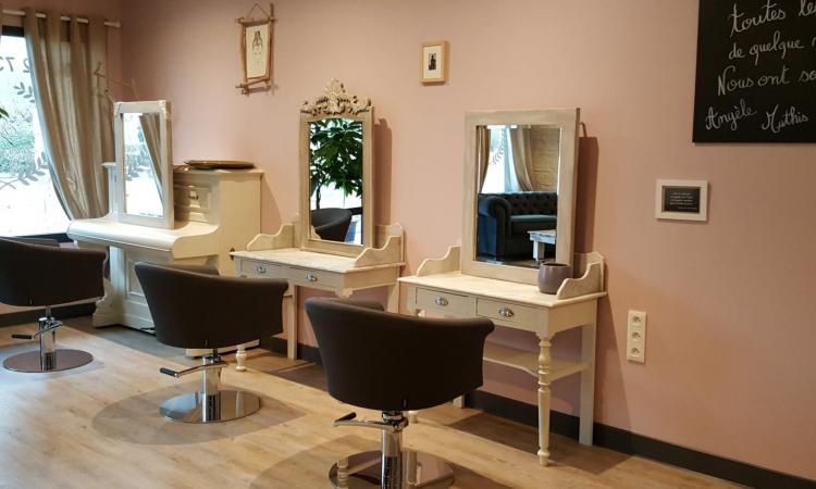 Coiffeur L'atelier Des Filles By Chris Peujard