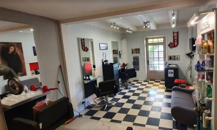 Coiffeur Le Carre Rouge Roussillon