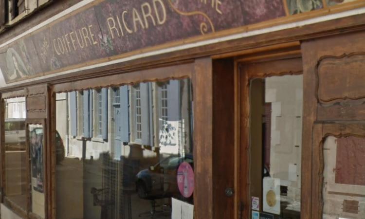 Coiffeur Salon De Coiffure Ricard Donzy