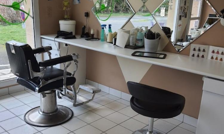 Coiffeur AUTHEN TIF IER Pommerit-le-vicomte