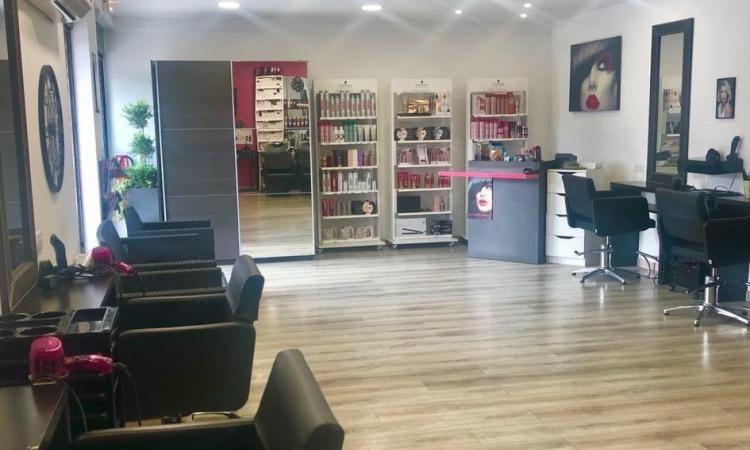 Coiffeur Un Hair De Famille Guînes