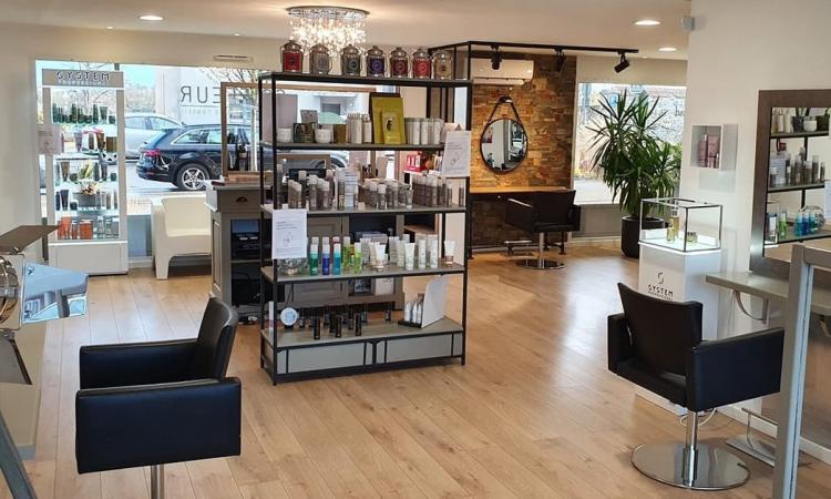 Coiffeur UN AUTRE REGARD Châteaubourg