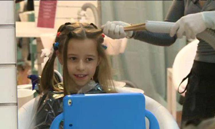 Les poux sur nos petites têtes passent à l'aspirateur