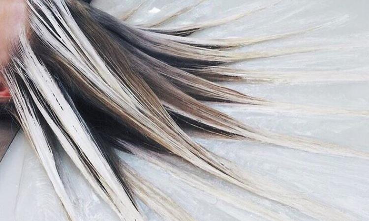 coloration fluid hair painting