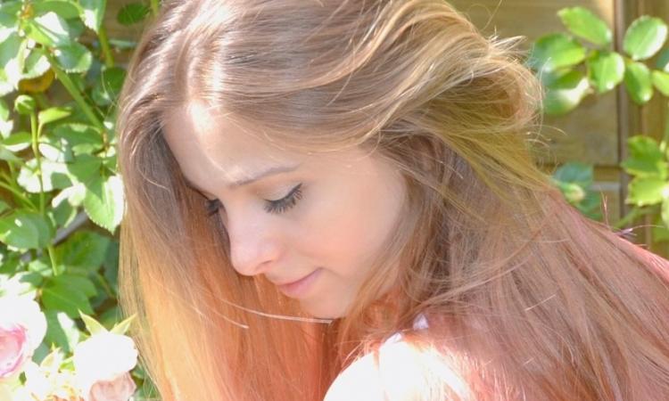 astuces cheveux pour espacer es shampoings