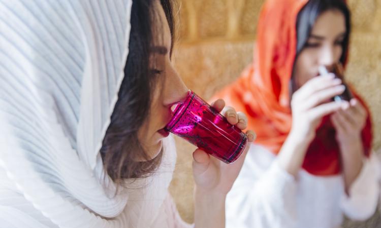 Le henné : Un moyen naturel de colorer ses cheveux.