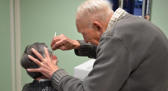 Le doyen des coiffeurs