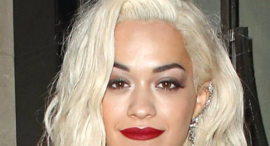 Coloration platine pour vos cheveux