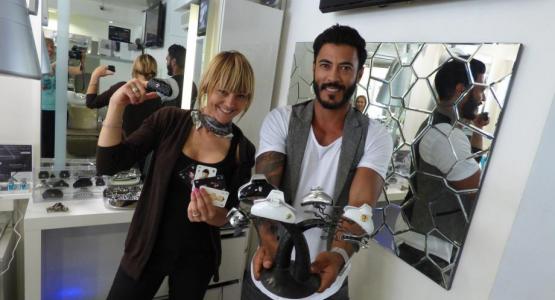 Deux coiffeurs inventent des pinces à cheveux