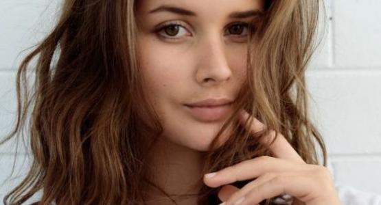 Coiffure cheveux mi-longs