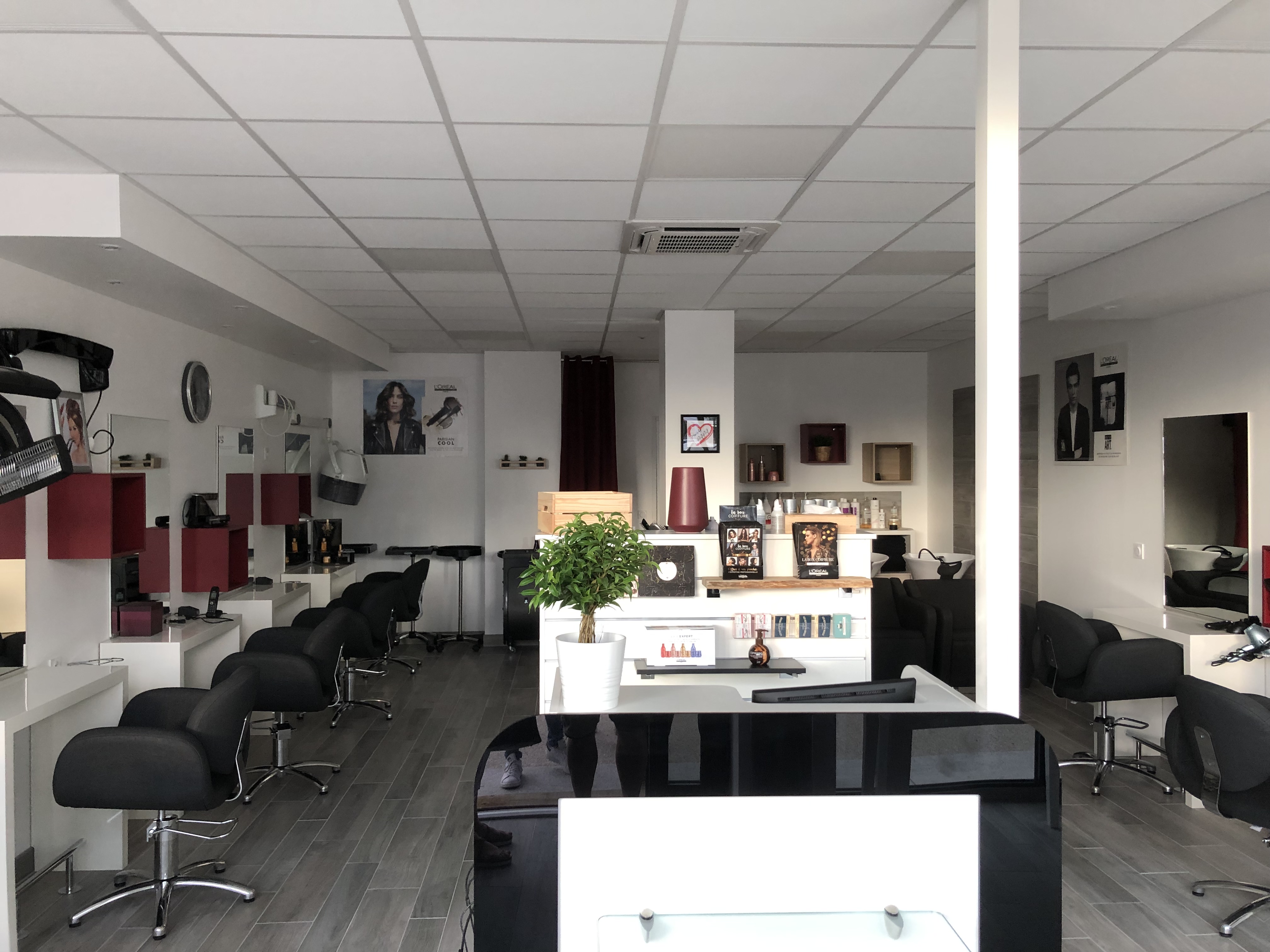 LES REFLETS DU MIROIR Savigny-le-temple - Téléphone, rdv, avis