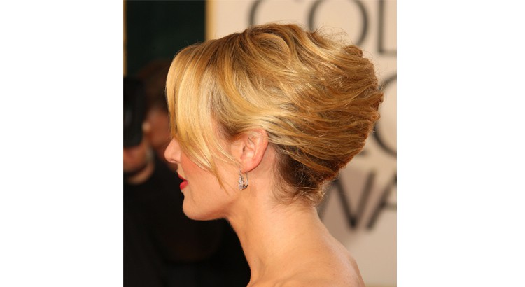 Kate Winsley coiffure chignon