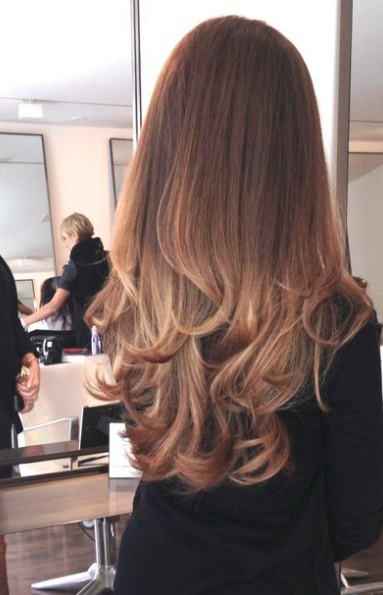 Cheveux bouclés sexys