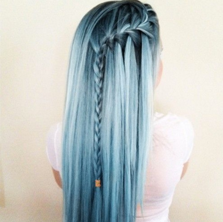 cheveux couleur jeans coiffure denim hair
